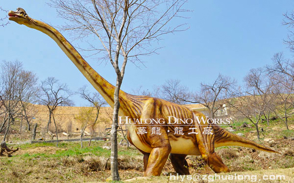  华龙艺术户外园林景观大型仿真恐龙机模摆件