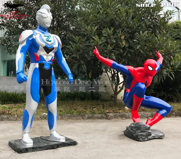 华龙科技 商场美陈玻璃钢蜘蛛侠雕塑装饰摆件