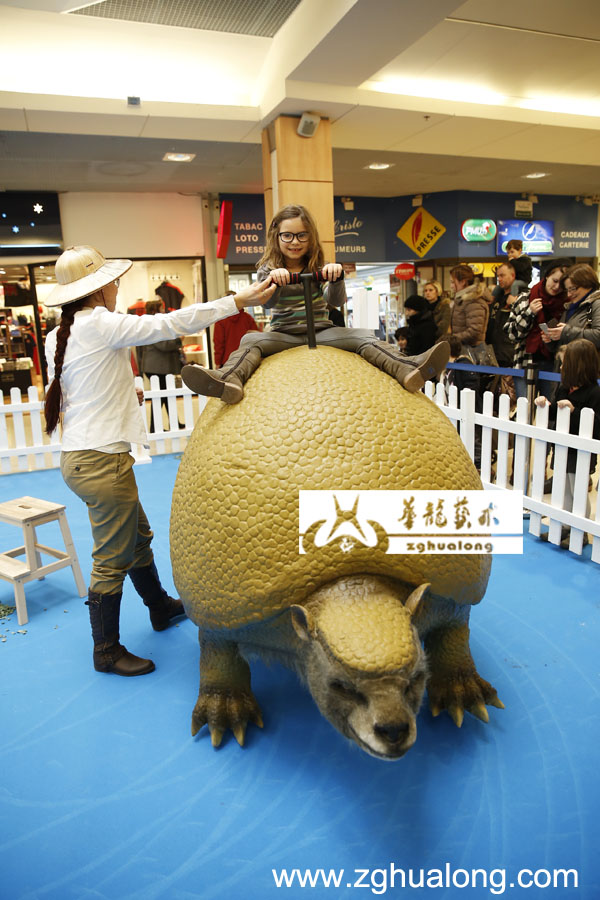 华龙艺术仿真骑乘动物模型 华龙艺术仿真骑乘动物模型