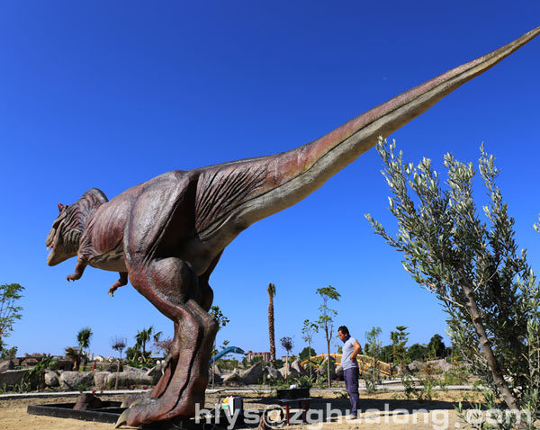 大型霸王龙雕塑