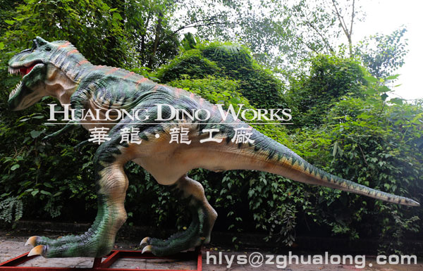 华龙艺术栩栩如生仿真玻璃钢恐龙雕塑