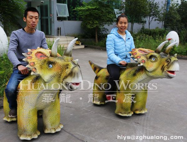 华龙艺术质优安全的骑乘恐龙跑跑车