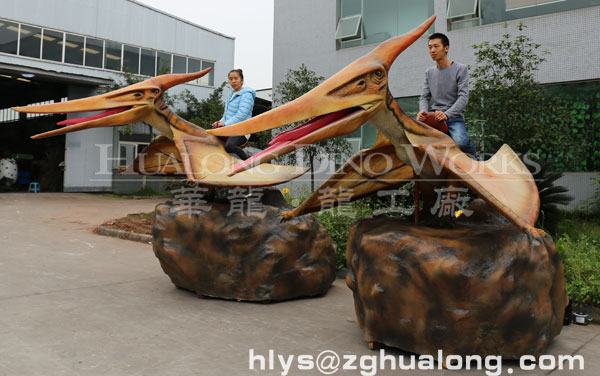 华龙艺术大型仿真骑乘翼龙模型