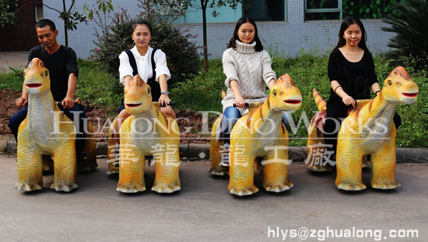 华龙艺术儿童喜欢的恐龙小车