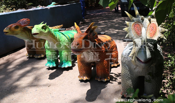 小孩互动坐骑电瓶车