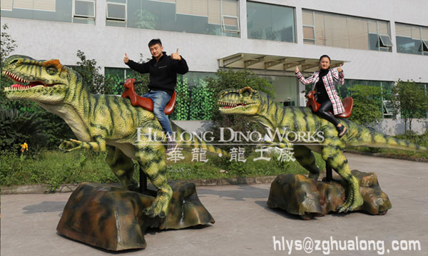 华龙艺术能走会叫的骑乘霸王龙