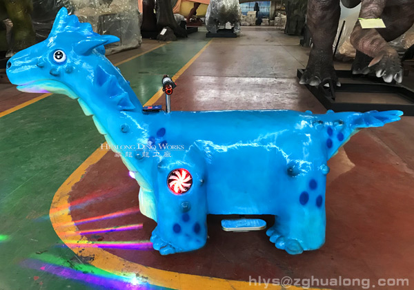 华龙艺术质量保证的骑乘电瓶小车