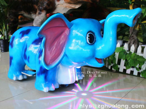 华龙艺术好看的小象骑乘跑跑车