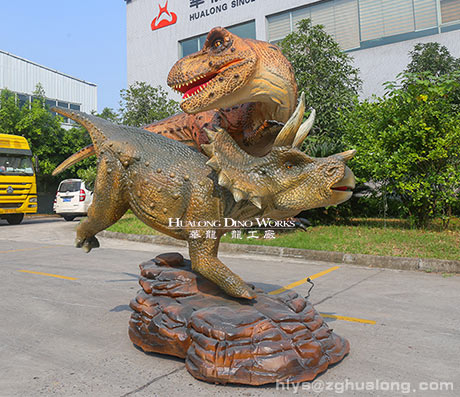 华龙艺术广场公园新颖仿真打斗恐龙模型