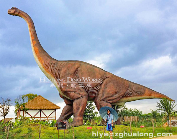 华龙艺术大型仿真腕龙30M