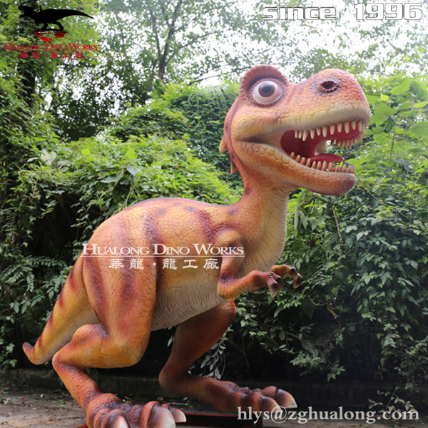 自贡华龙艺术 户外仿真玻璃钢卡通恐龙摆件