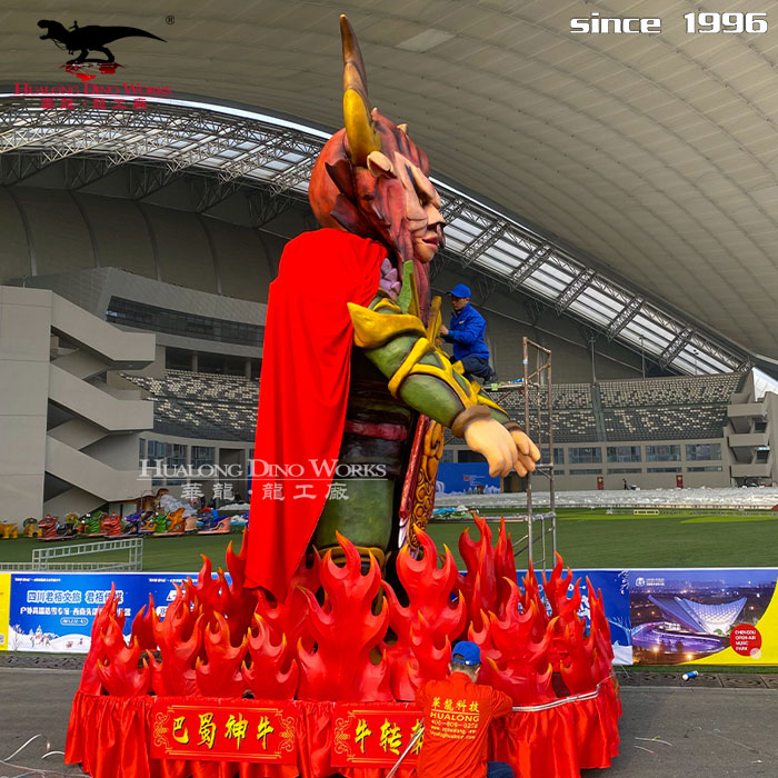 IP原创形象 牛头人身 巡游车展览