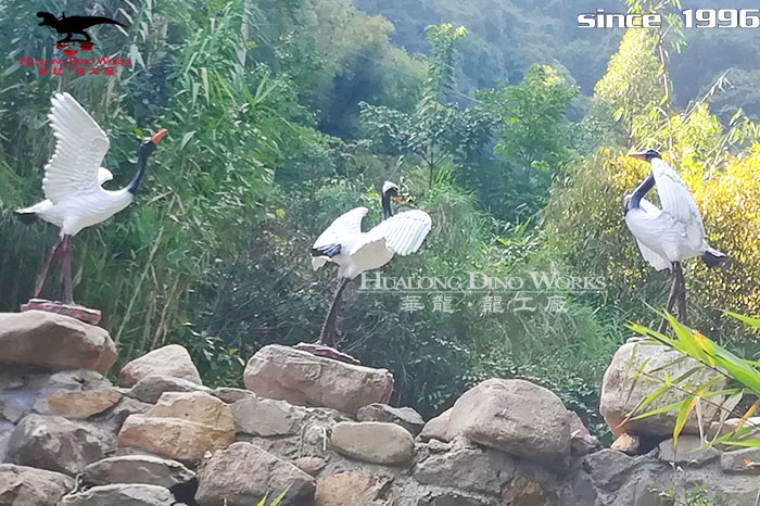 华龙科技 景区仿真仙鹤玻璃钢雕塑摆件