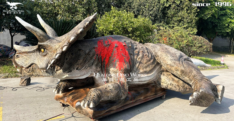 华龙科技  大型仿真三角龙模型