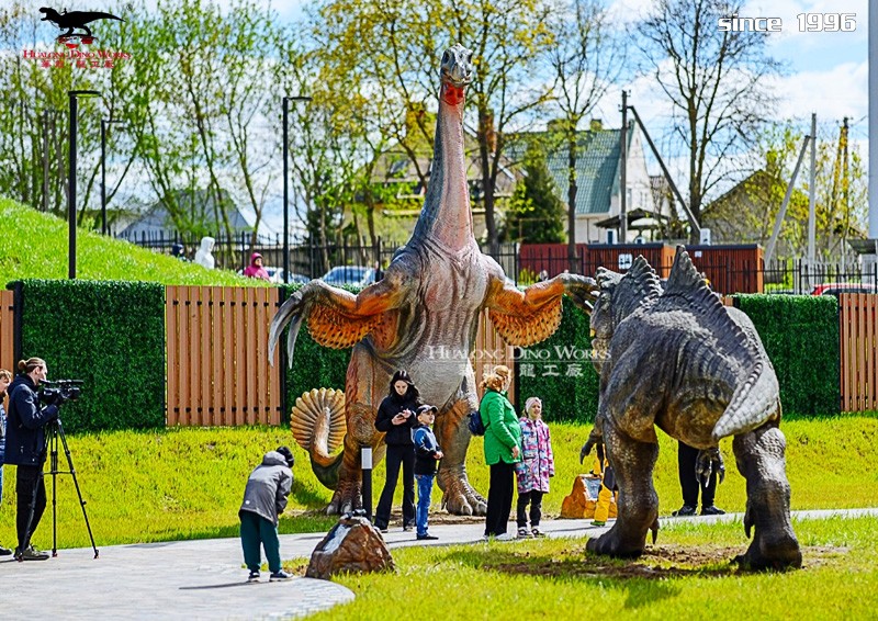 华龙艺术 栩栩如生 户外景区大型恐龙展活动