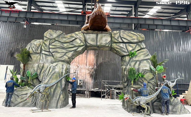华龙科技 侏罗纪恐龙大门雕塑