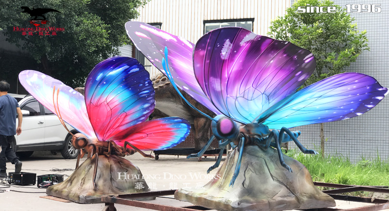 华龙科技 绚丽多彩的大型蝴蝶雕塑