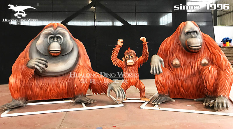 华龙科技  形象逼真的红毛猩猩花灯制作