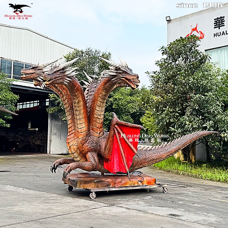 华龙艺术打造的这款大型仿真西方飞龙，为景区游乐场公园带来人持续人流量 实现低成本引流神器