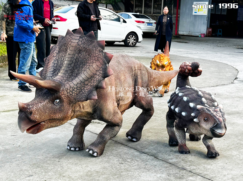 华龙艺术 主题乐园景区智能机器恐龙巡演